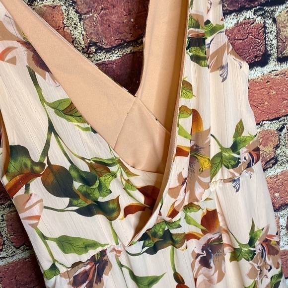 SIMPLY Noelle Long Floral Tropical Flowy Chiffon Maxi Dress Size M - Picture 9 of 11